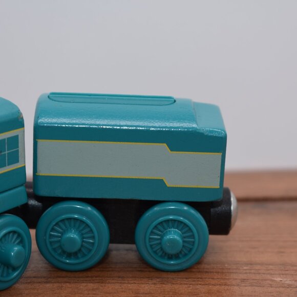 Connor and Tender Y5492 - Thomas & Friends Wooden Railway Trains Engine 2012 - Picture 3 of 8